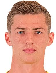 庫(kù)米諾斯基